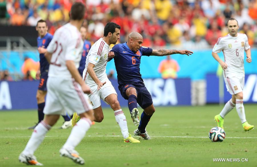 На ЧМ по футболу сборная Нидерландов обыграла сборную Испании со счетом 5:1