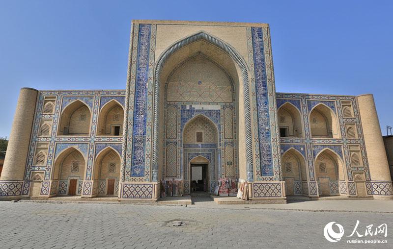 Медресе Улугбека