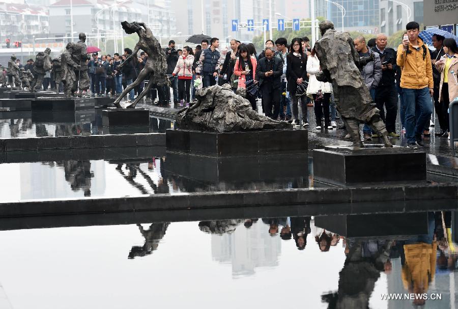 Свыше 300 тыс человек в дни праздника Цинмин посетили Музей памяти жертв массовой резни в Нанкине