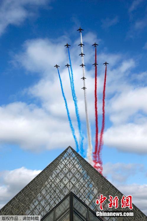 В Париже прошел парад в честь Дня взятия Бастилии