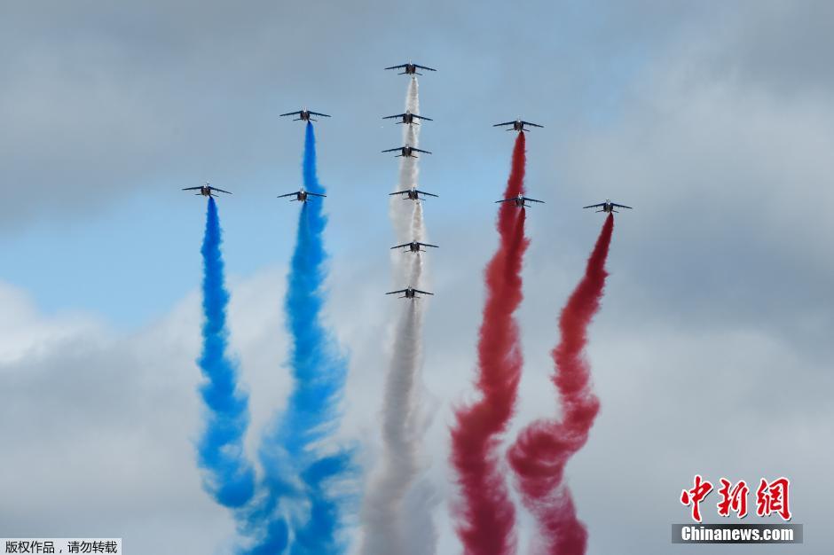 В Париже прошел парад в честь Дня взятия Бастилии