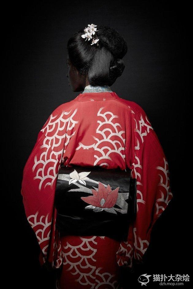 Как выглядят африканки в киномо?