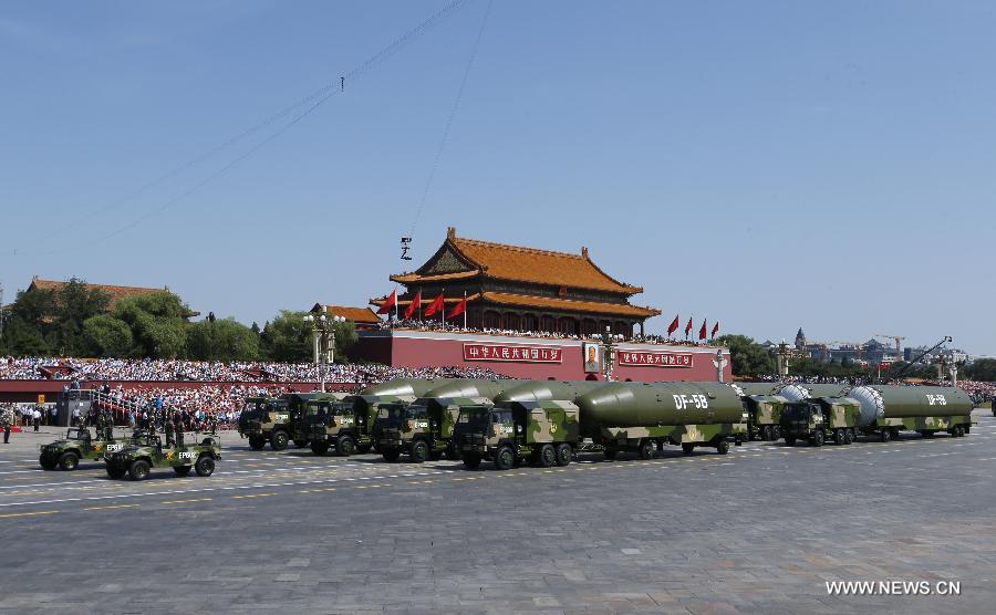 Колонны стратегических ударных сил НОАК