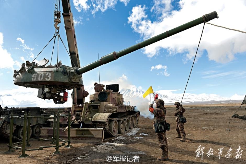 Войска НОАК провели учения на высокогорье