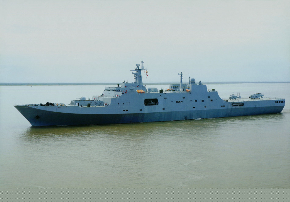 Новейшие фотографии ВМС НОАК