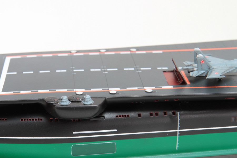 Фантазия: Подводный авианосец ?Супер Тайфун?