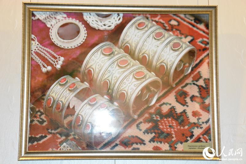 В Пекине открылась картинная выставка, посвященная 25-летию независимости Туркменистана