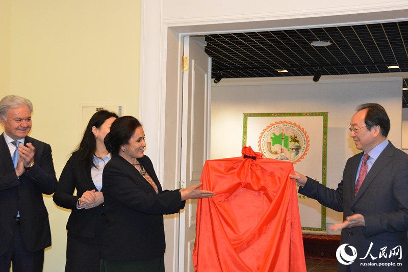 В Пекине открылась картинная выставка, посвященная 25-летию независимости Туркменистана