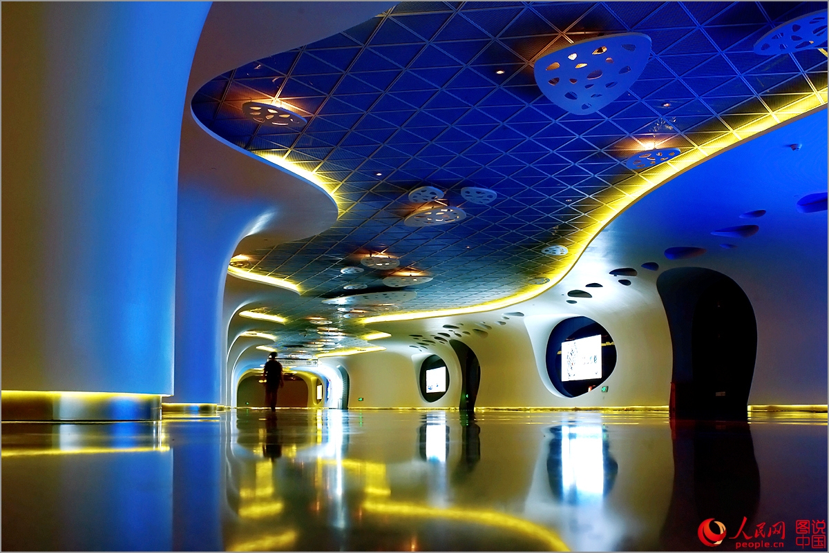 Сказочные подземные переходы в Шанхае