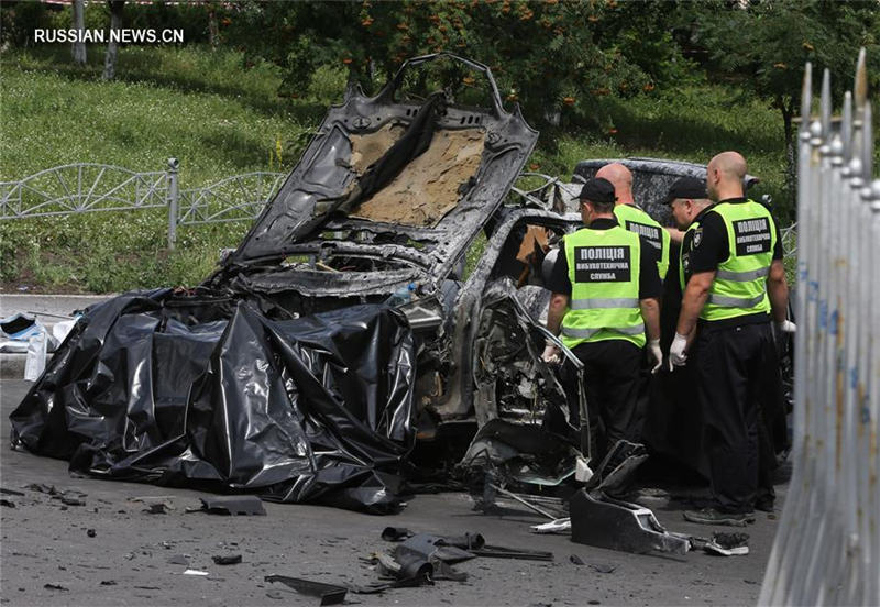 При взрыве автомобиля в Киеве погиб сотрудник разведки министерства обороны Украины