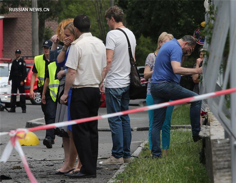 При взрыве автомобиля в Киеве погиб сотрудник разведки министерства обороны Украины