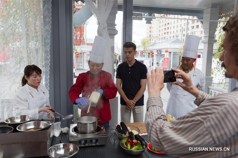 Китайская храмовая ярмарка в Москве -- платформа культурного взаимодействия между Россией и Китаем