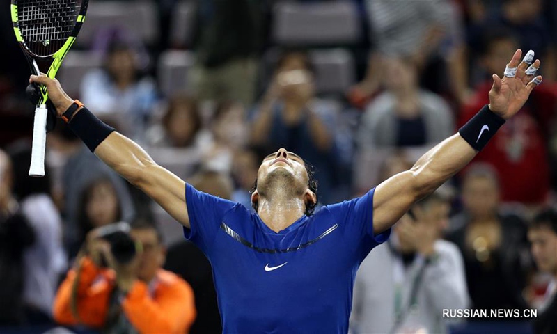 Надаль победил Чилича и вышел в финал теннисного "Мастерса" в Шанхае