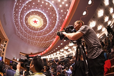 "Коридор" для делегатов 19-го съезда КПК демонстрирует миру прогрессивность Китая