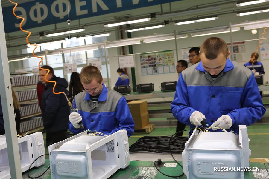 Китайско-белорусское совместное предприятие "Мидеа-Горизонт" произвело 4 млн СВЧ-печей