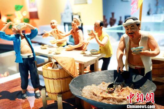 Сельская выставка искусства открылась в провинции Сычуань