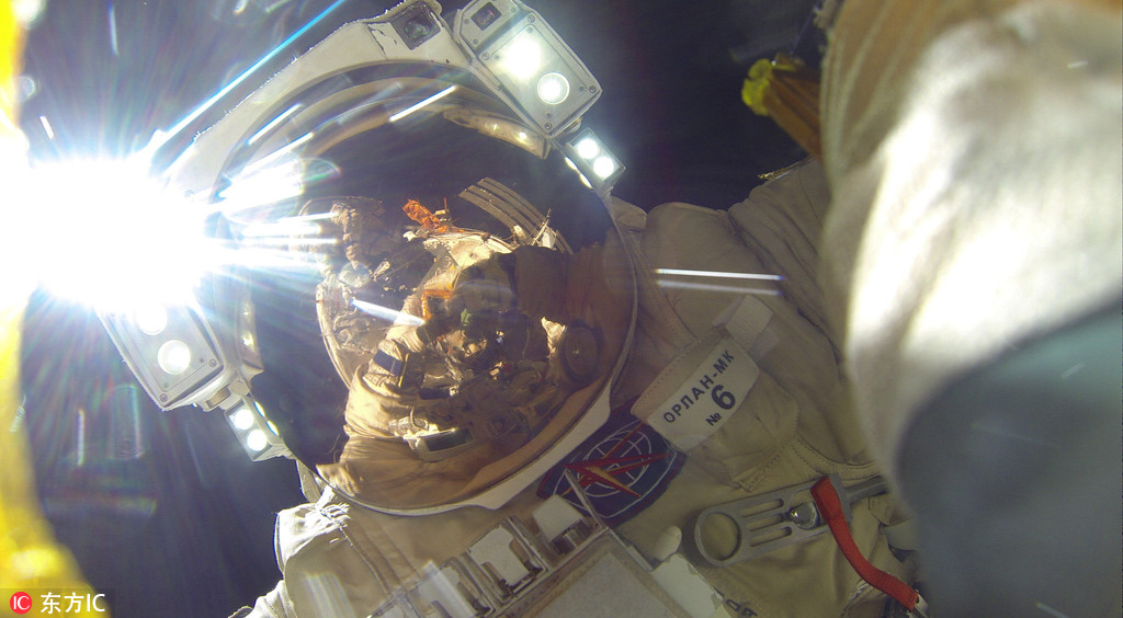 Космонавты Мисуркин и Шкаплеров побили российский рекорд пребывания в открытом космосе