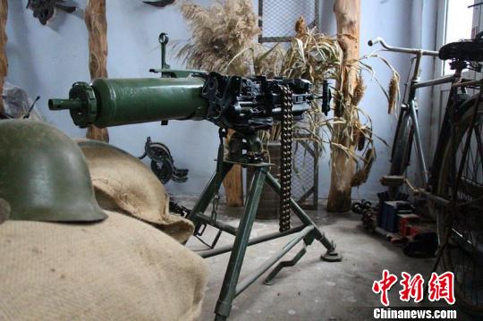 Китаец превращает металлолом в произведения искусства