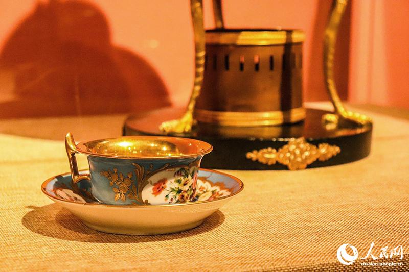 В Пекине проходит выставка музея-заповедника ?Петергоф?
