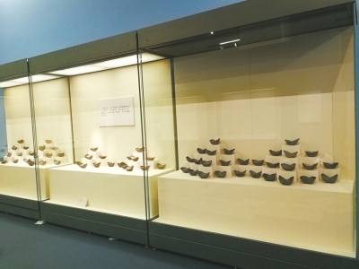 В Пекине открылась выставка артефактов, найденных на месте речного сражения в провинции Сычуань