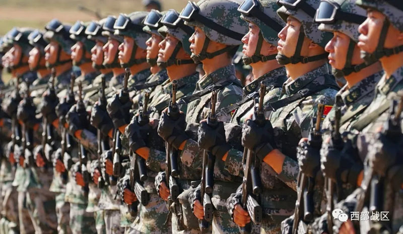 Китайские военнослужащие прибыли в Россию для участия в антитеррористических учениях ШОС ?Мирная миссия – 2018?