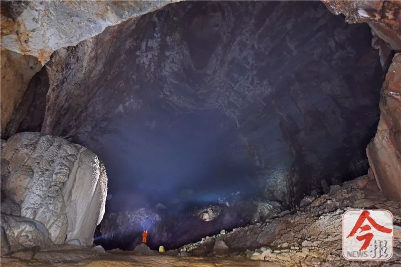 В Гуанси обнаружена пещерная камера