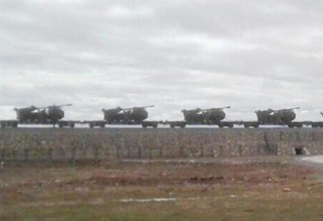 Предварительный показ новейшей самоходной артиллерийской установки на колесном шасси 