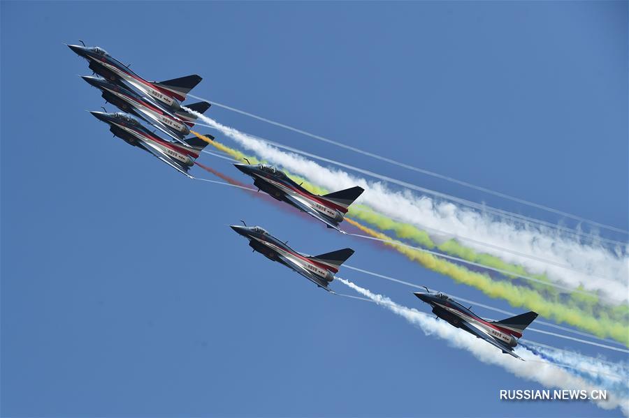 Авиашоу на Airshow China в городе Чжухай