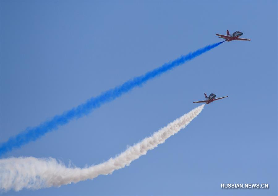 Авиашоу на Airshow China в городе Чжухай