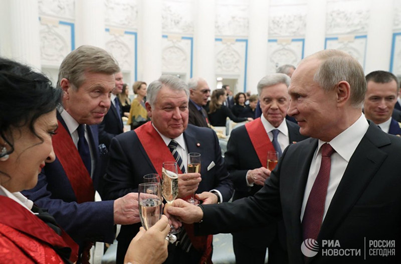 Президент РФ Владимир Путин после церемонии вручения государственных наград в Екатерининском зале Кремля.РИА Новости / Михаил Климентьев