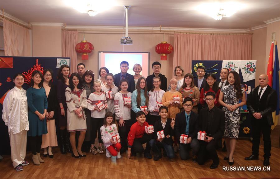 В киевской школе прошел китайско-украинский праздничный концерт 