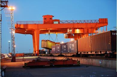 8 января 2019 г. в железнодорожном пропускном пункте Эрэн-Хото Внутренней Монголии провели перевалочную работу. 