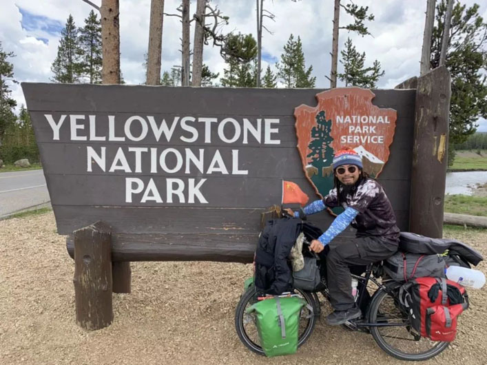 Китаец за семь лет объездил 44 страны на велосипеде