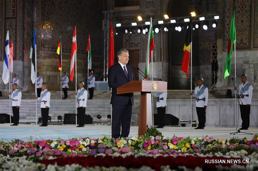 В Самарканде проходит Международный музыкальный фестиваль "Shark taronalari"