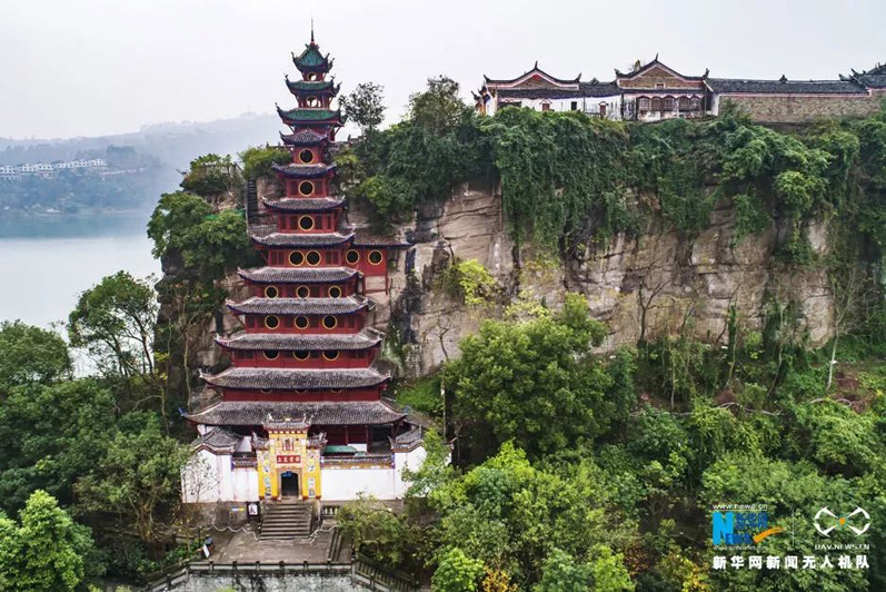 "Бонсай" на реке Янцзы