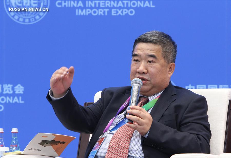 В Шанхае открылся подфорум "Открытость, правила и бизнес-среда" в рамках второго международного торгово-экономического форума "Хунцяо" 