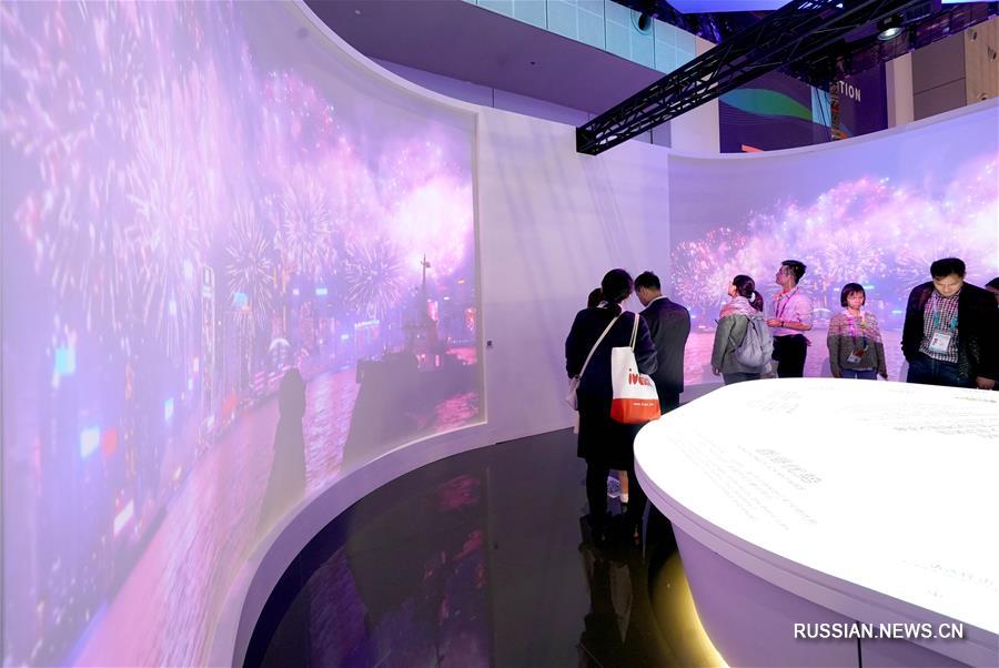 Выставочные зоны Тайваня, Аомэня и Сянгана в павильоне Китая на импортном ЭКСПО в Шанхае