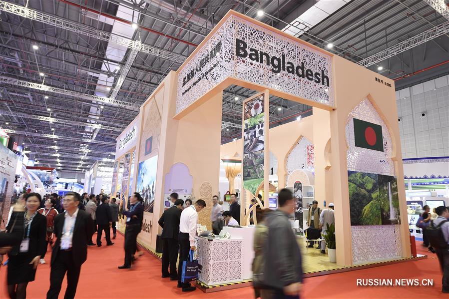 Павильоны различных стран в рамках 2-го CIIE