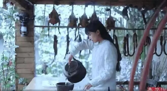 Китаянка Ли Цзыци превратила свою жизнь в сказку