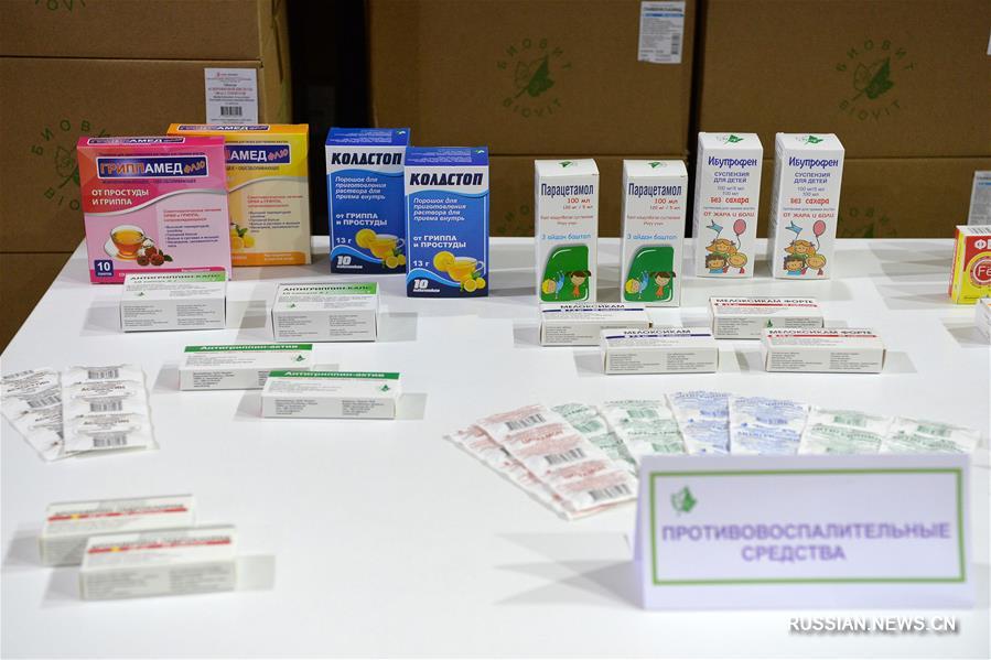 Президент Кыргызстана посетил фармацевтическую фабрику, производящую препараты против COVID-19