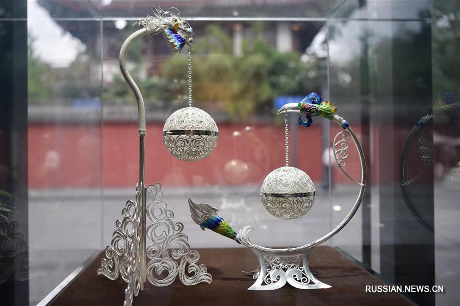 Искусство чэндуской серебряной филиграни и его хранительница