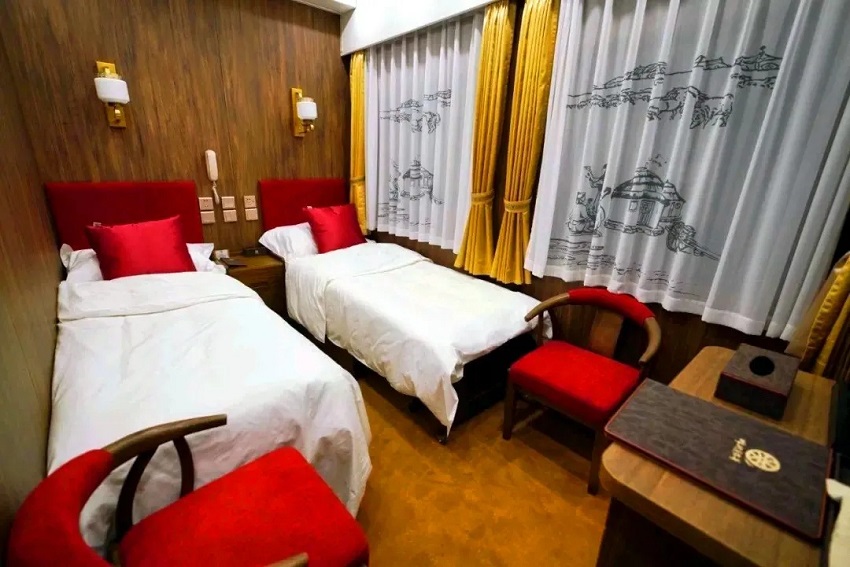 Самый необычный туристический поезд в Китае