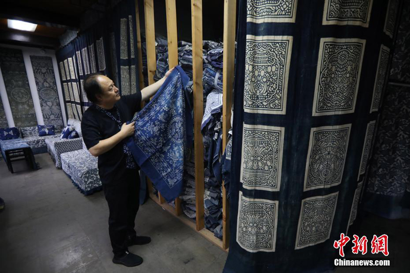 Синие набивные ткани китайской провинции Цзянсу 