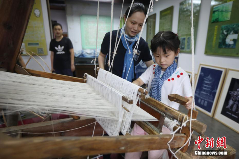 Синие набивные ткани китайской провинции Цзянсу 