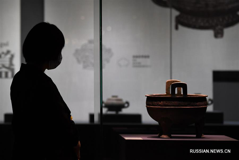 В Историческом музее провинции Шэньси представили археологические памятники из городища Люцзява