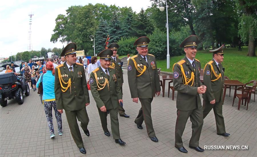 Празднование Дня пожарной службы в Минске