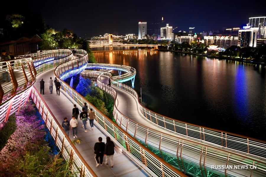 Живописные ночные виды -- подспорье для "ночной экономики" в провинции Фуцзянь