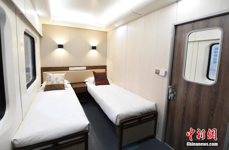 Первый в Китае тематический поезд “большой панды”