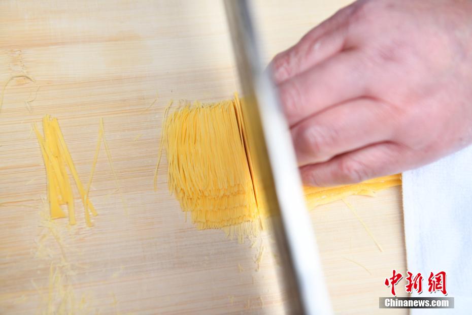 Нематериальное культурное наследие Сычуани - лапша дадао цзиньсы