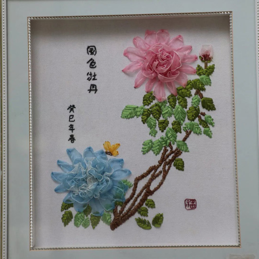 В Шанхае зацвел пион возрастом почти 500 лет